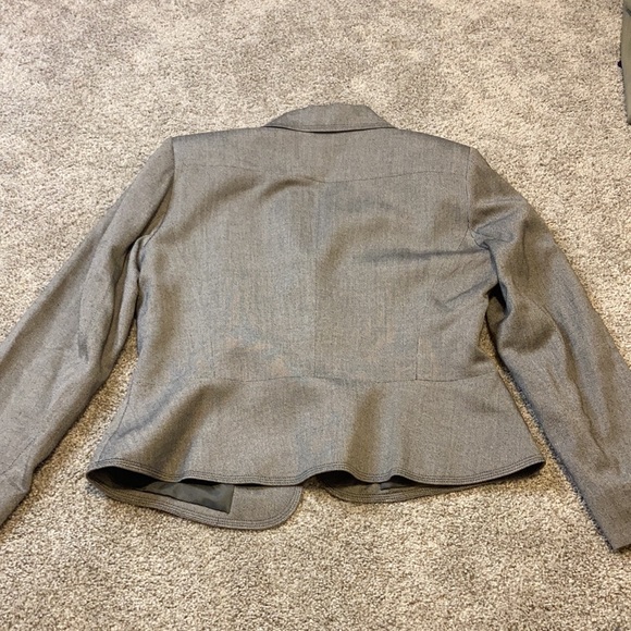 Pencil Skirt & Peplum Blazer Suit Set - Picture 4 of 10